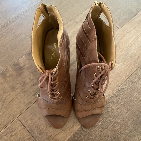 Nine West open toe heels - Picture 2 of 4